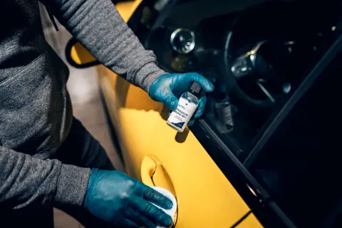 Ile ceramiki na auto? Poznaj ceny i korzyści z aplikacji