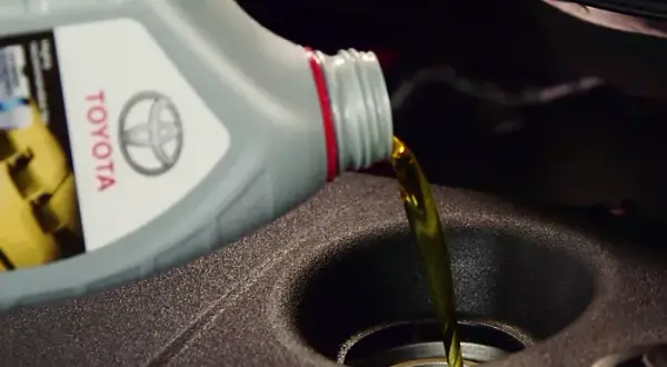 Wymiana oleju w Toyota Corolla - co ile kilometrów i ważne wskazówki
